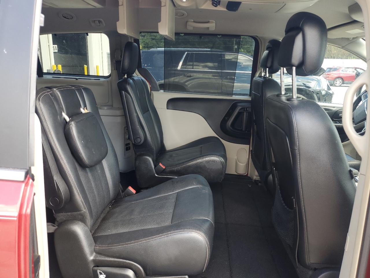 CHRYSLER TOWN & COUNTRY TOURING L