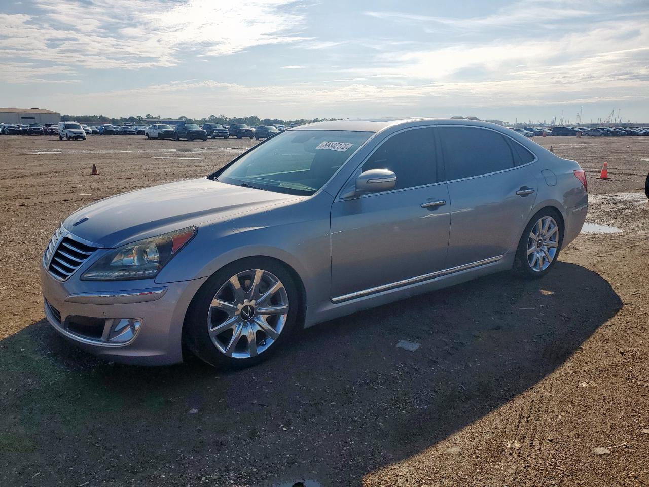 HYUNDAI EQUUS SIGNATURE