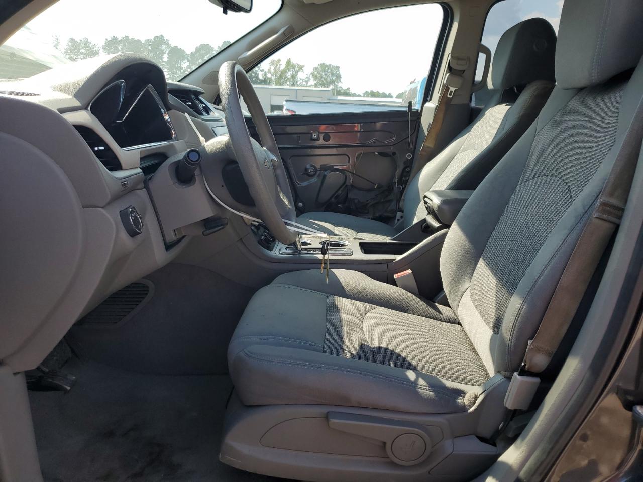 CHEVROLET TRAVERSE LS