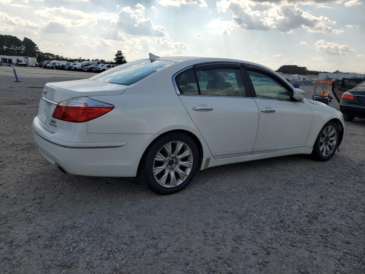 HYUNDAI GENESIS 3.8L