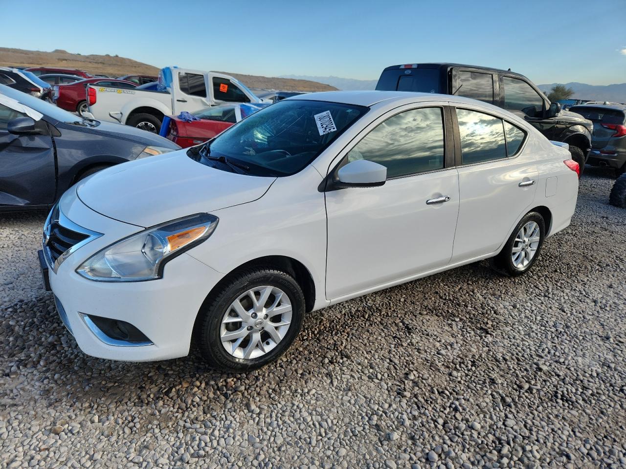 NISSAN VERSA S