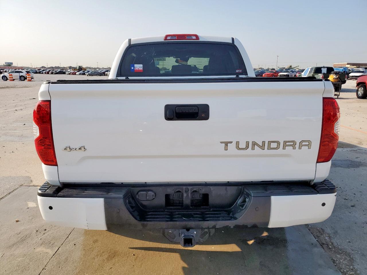 TOYOTA TUNDRA CREWMAX 1794