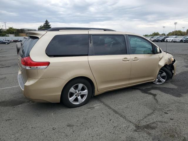 2011 TOYOTA SIENNA LE - 5TDKK3DC1BS070082