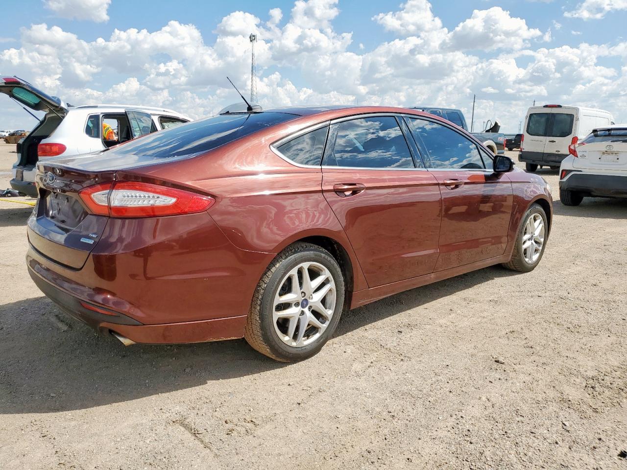 FORD FUSION SE