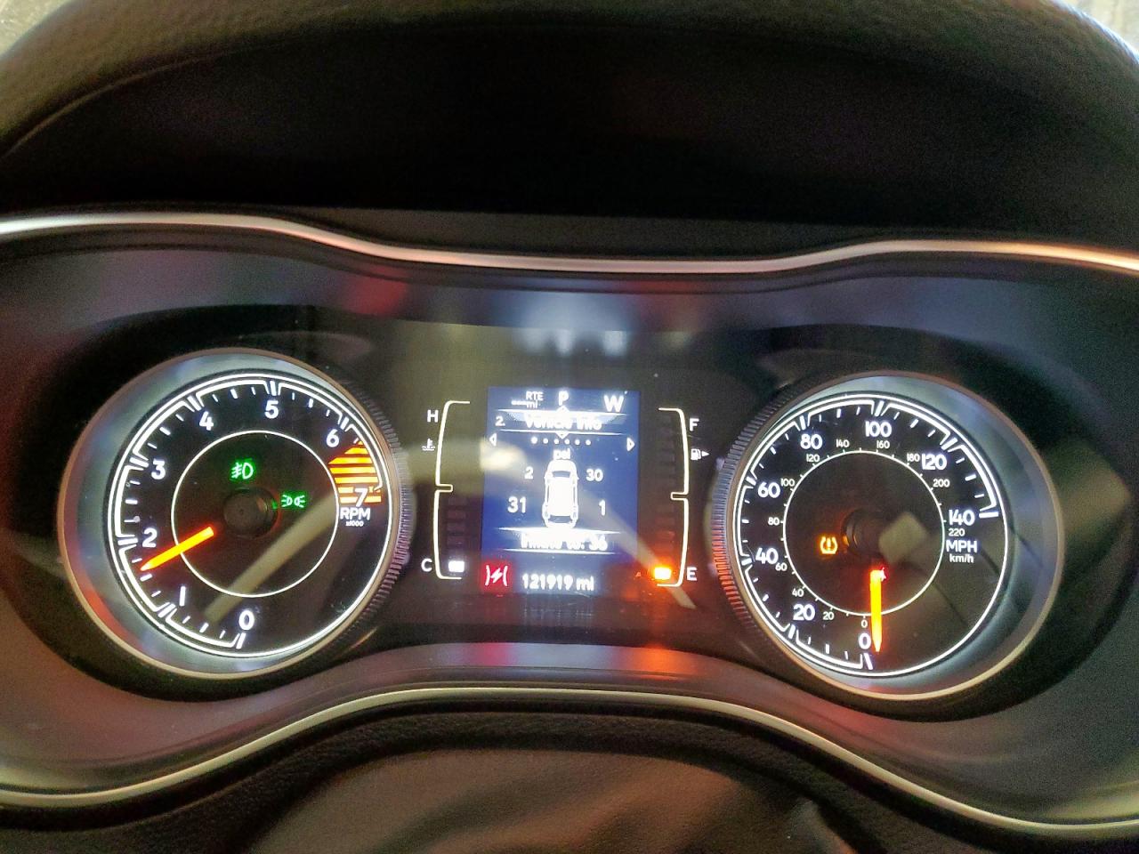 JEEP GRAND CHEROKEE LATITUDE PLUS