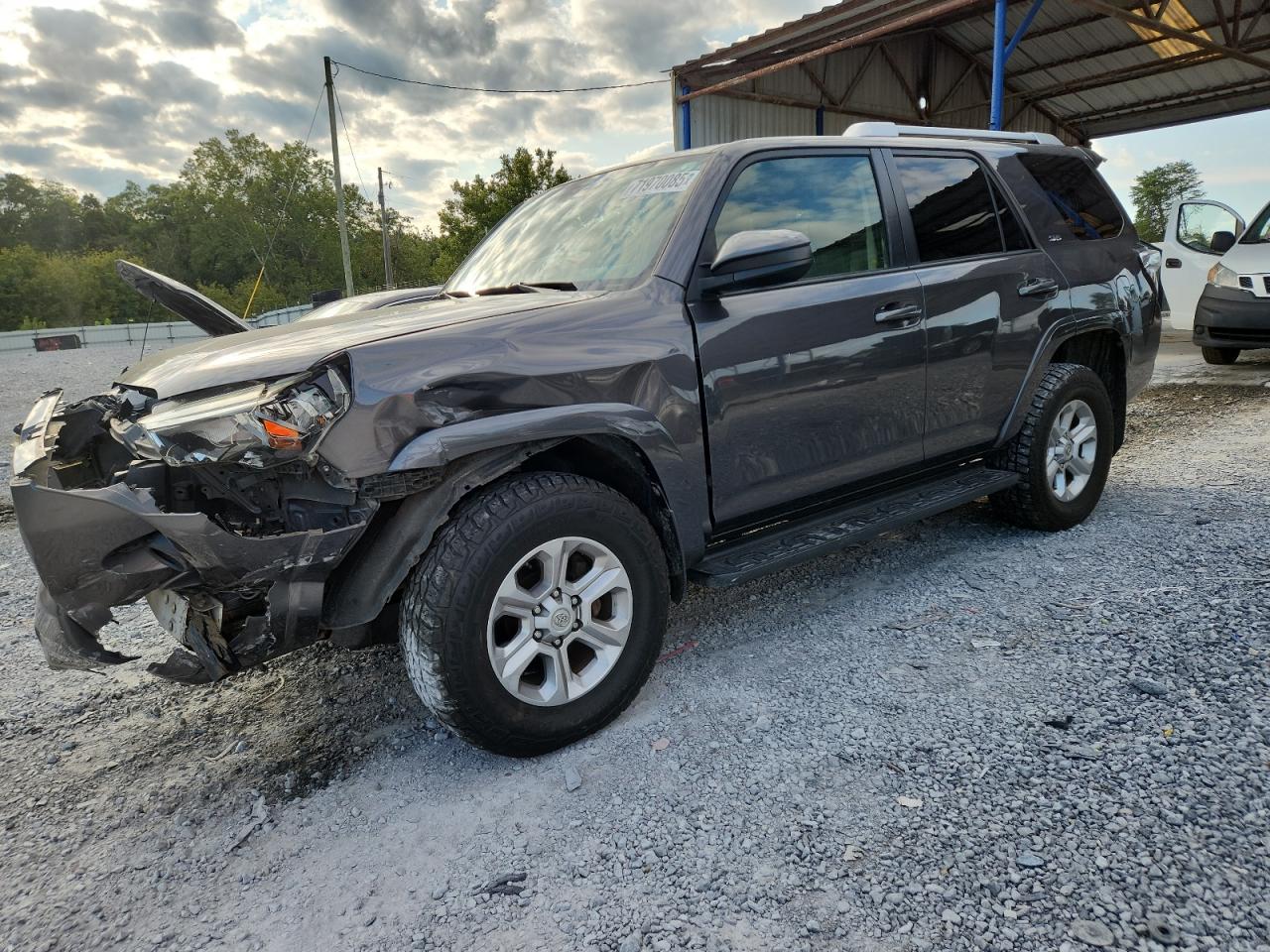 TOYOTA 4RUNNER SR5