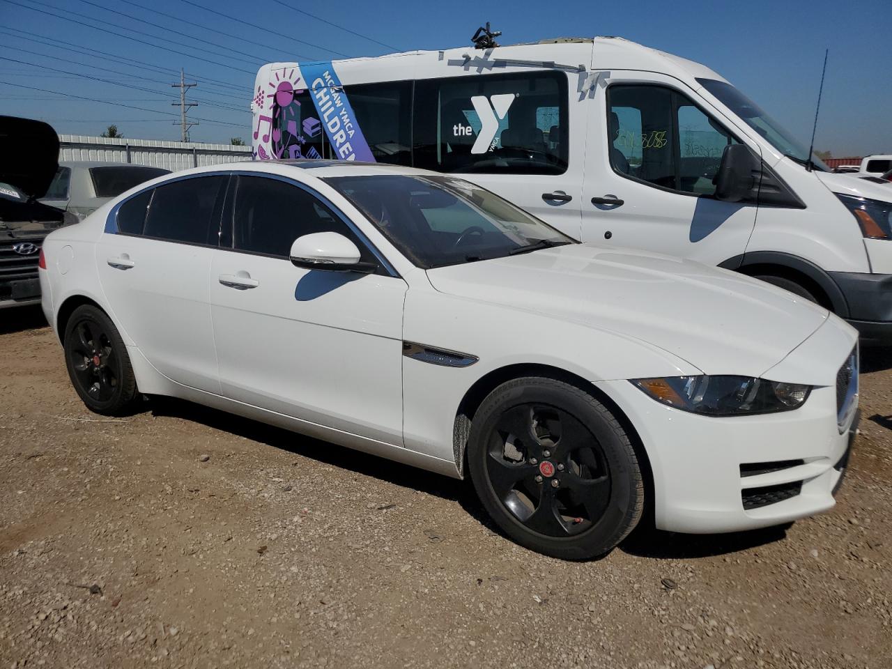 JAGUAR XE