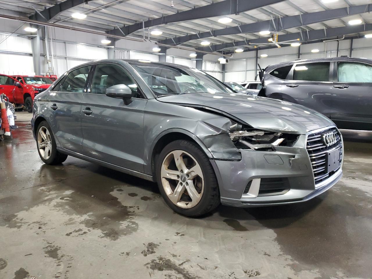 AUDI A3 PREMIUM