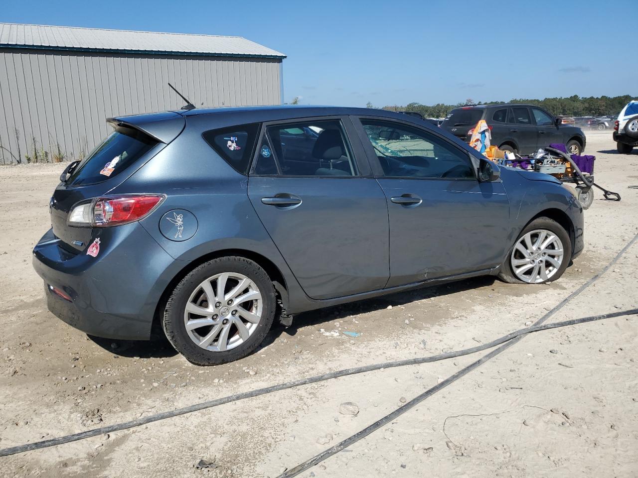 MAZDA 3 I
