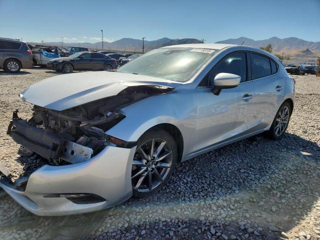 MAZDA 3 TOURING