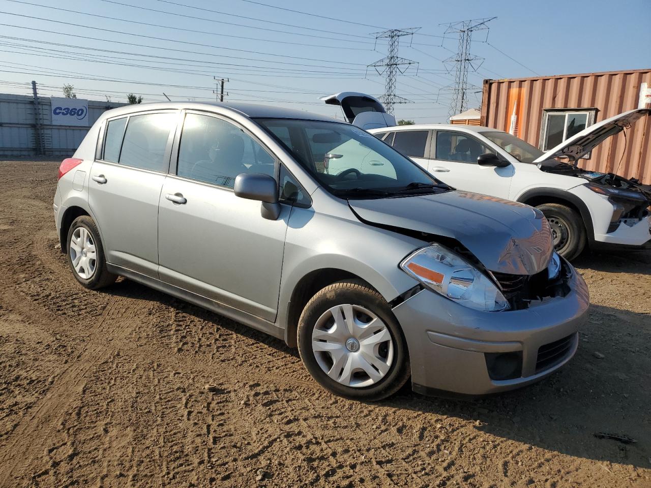 NISSAN VERSA S