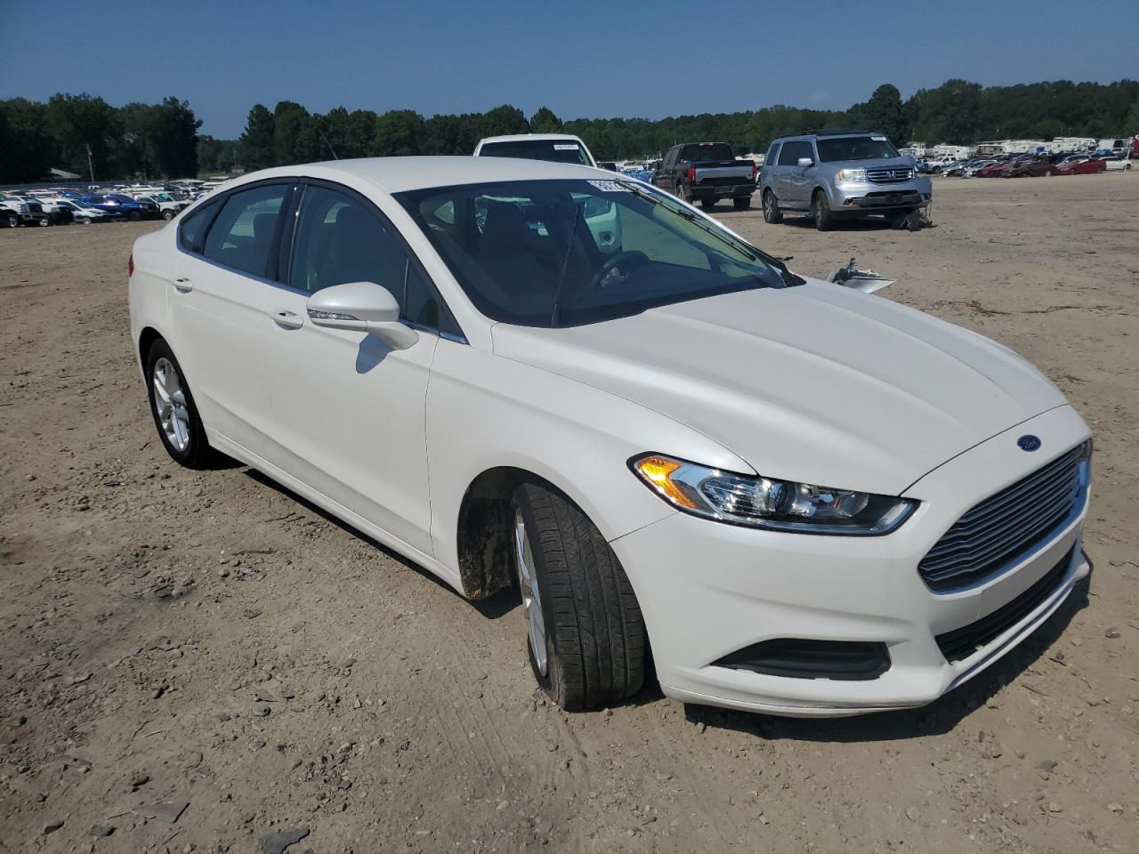 FORD FUSION SE