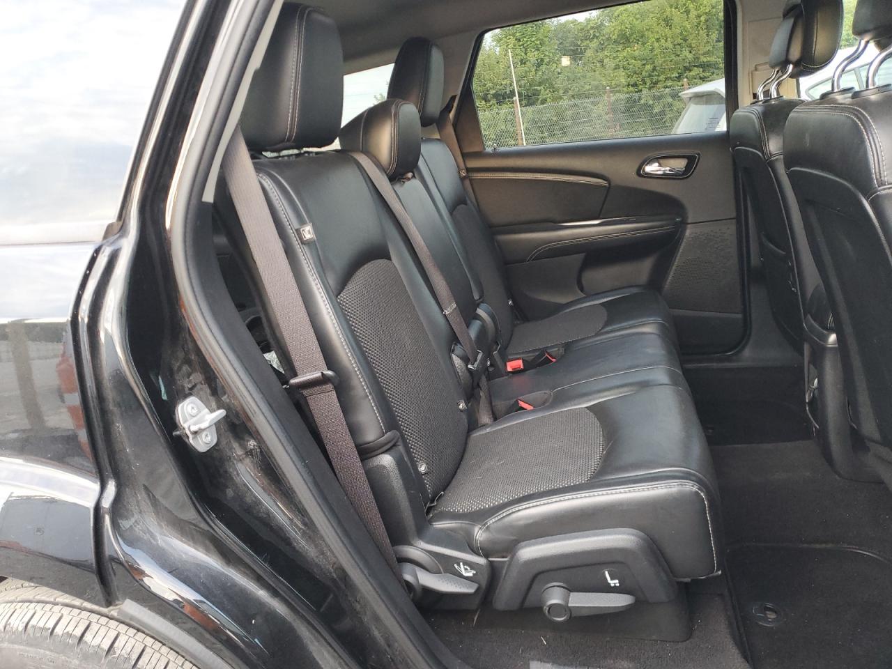 DODGE JOURNEY CROSSROAD