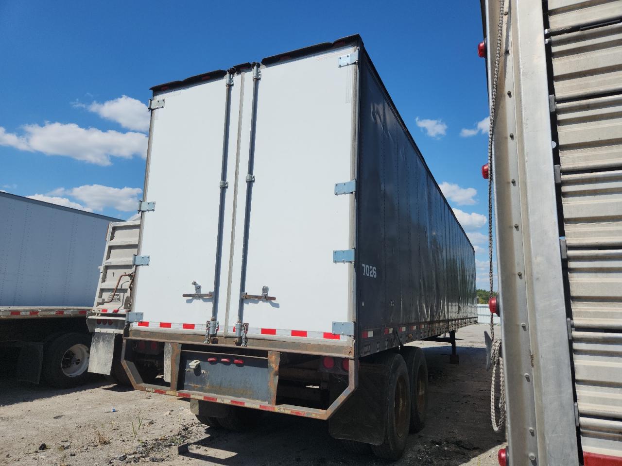 Lot #3273849195 1984 FRUEHAUF UNKNOWN