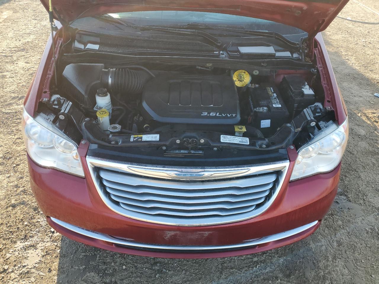 CHRYSLER TOWN & COUNTRY TOURING