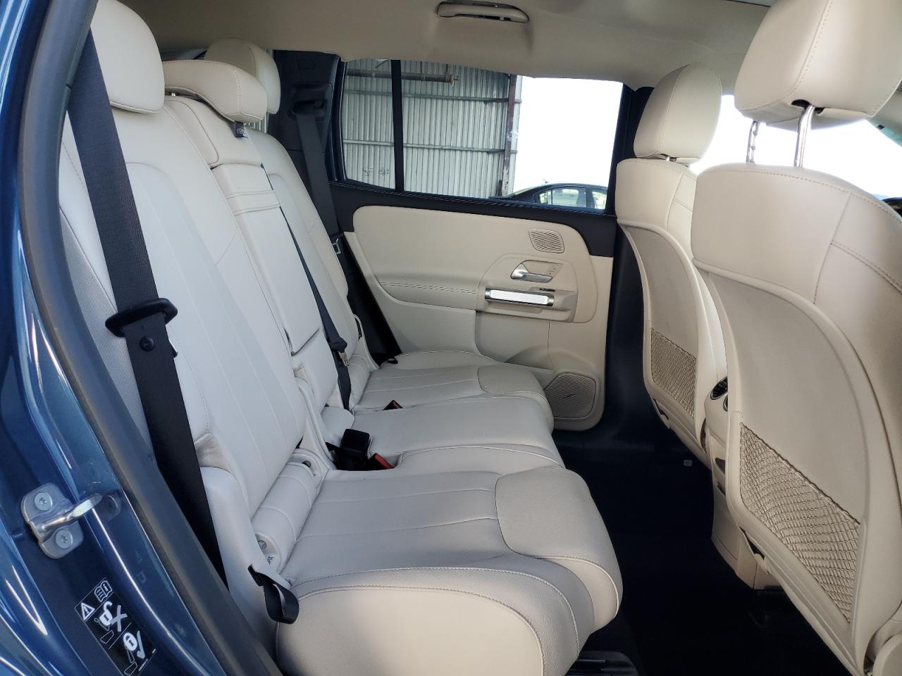 MERCEDES-BENZ EQB 300 4MATIC