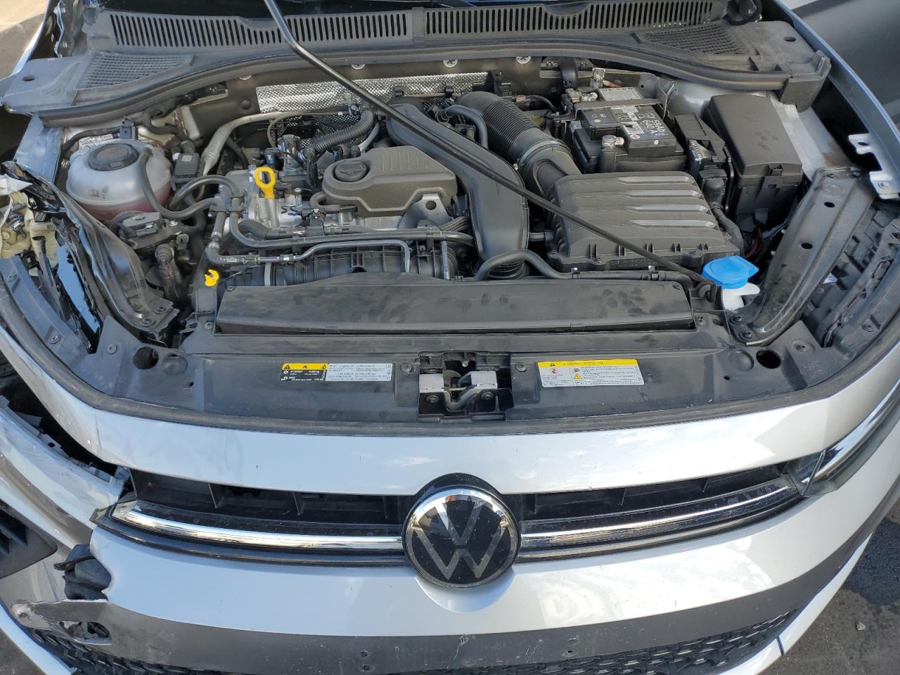 VOLKSWAGEN JETTA SE