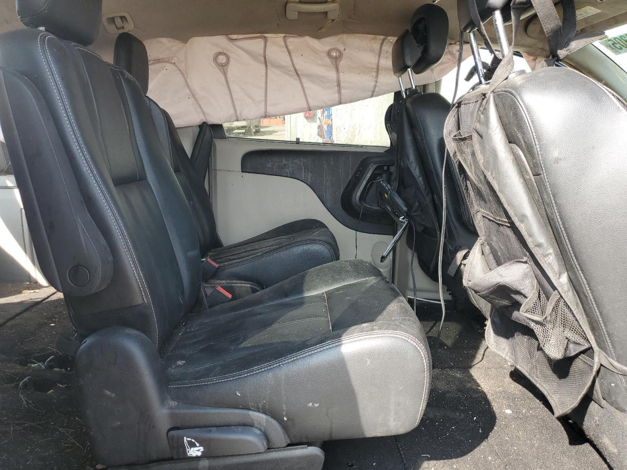 CHRYSLER TOWN & COUNTRY TOURING