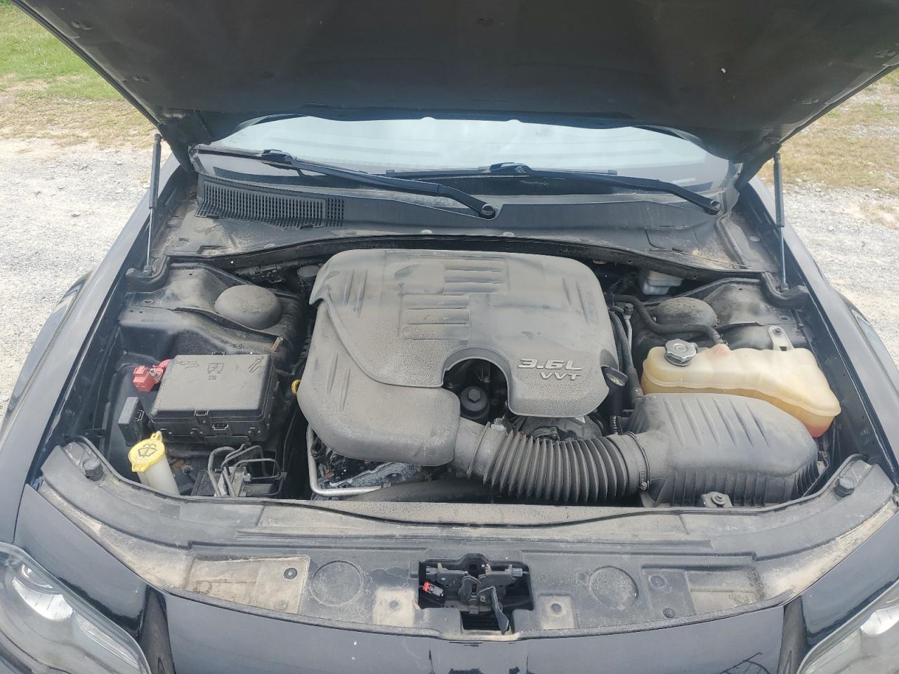 Lot #3240105527 2013 CHRYSLER 300 S