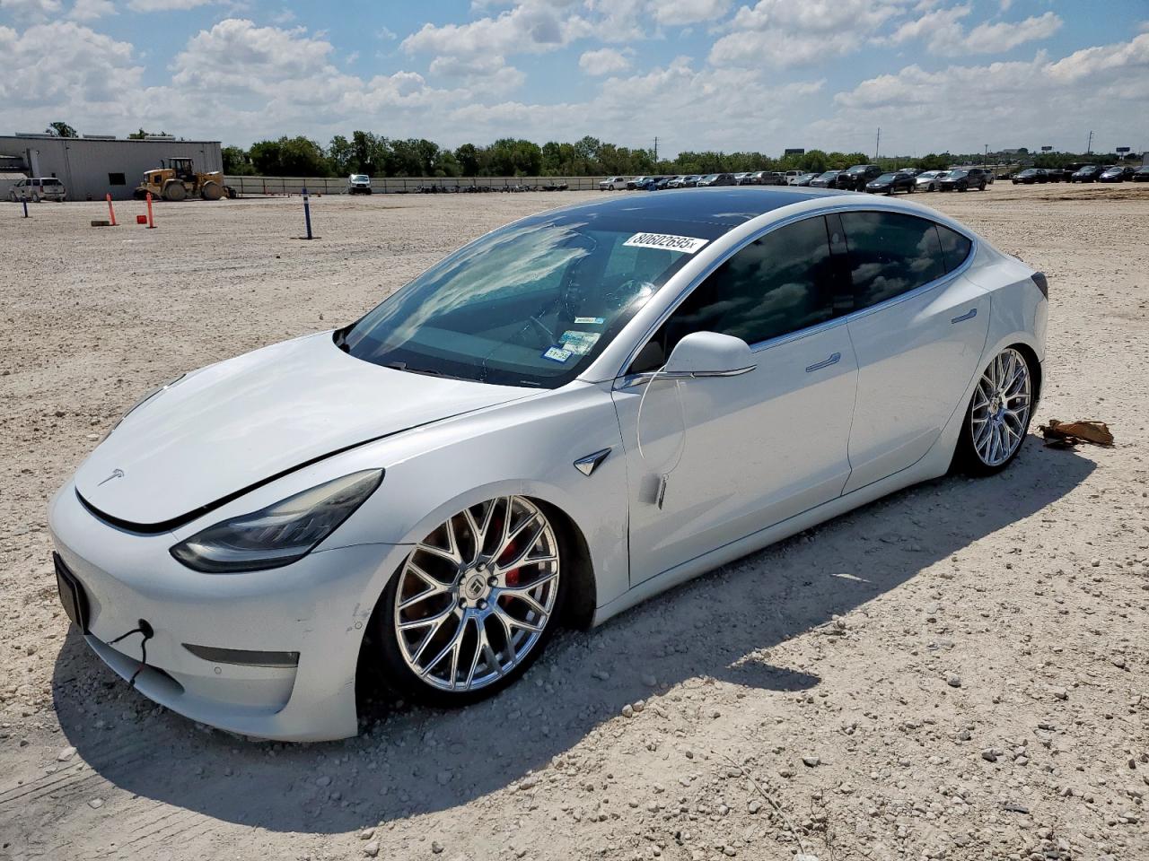 TESLA MODEL 3