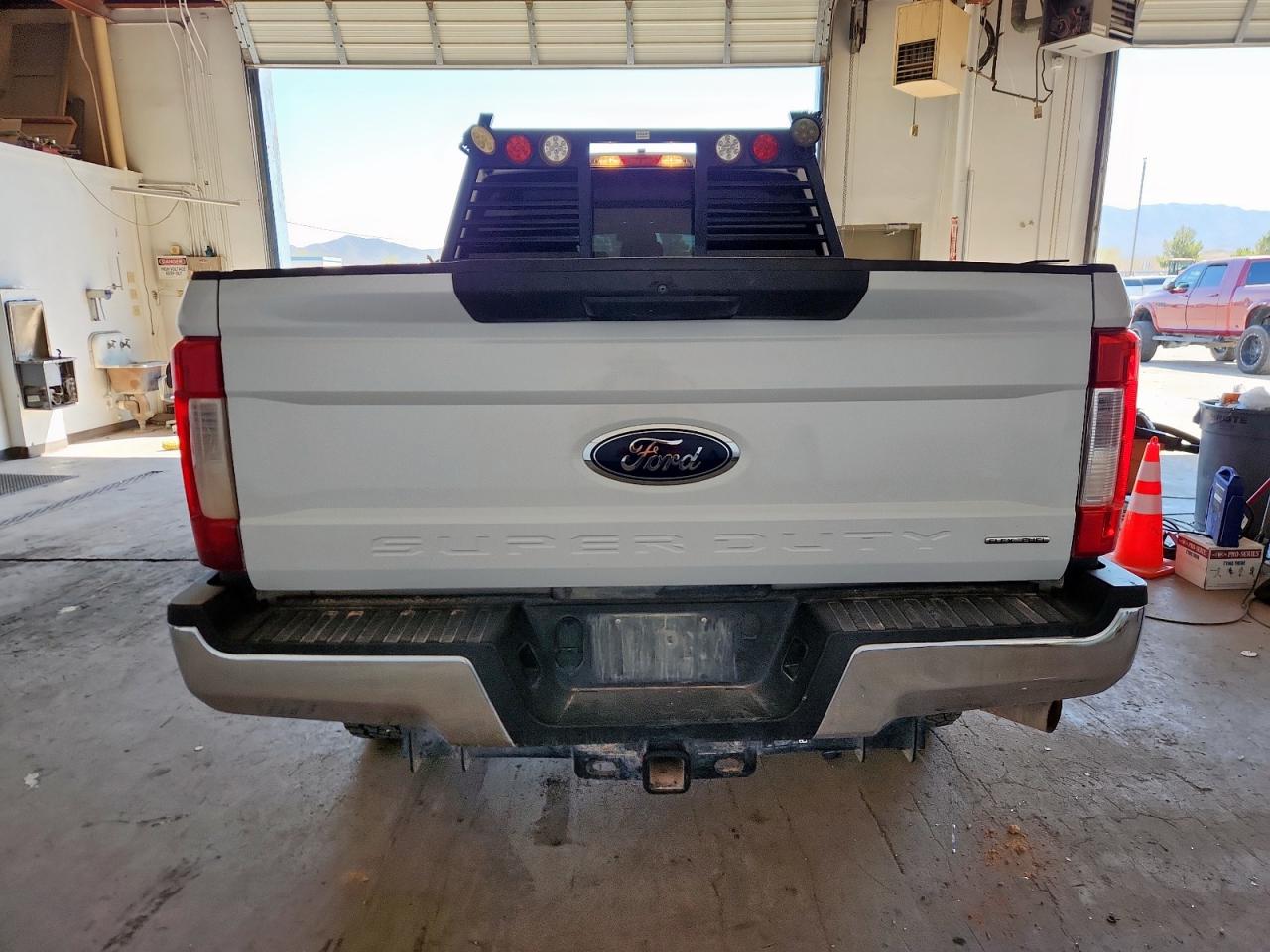 FORD F-250 SUPER DUTY