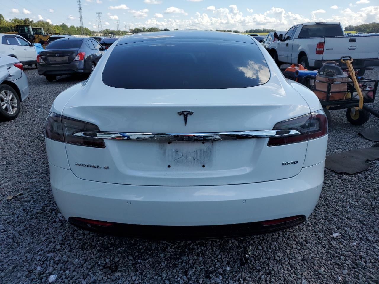 TESLA MODEL S