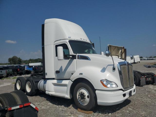 KENWORTH T680 2014 white tractor diesel 1XKYD49X0EJ412858 photo #1
