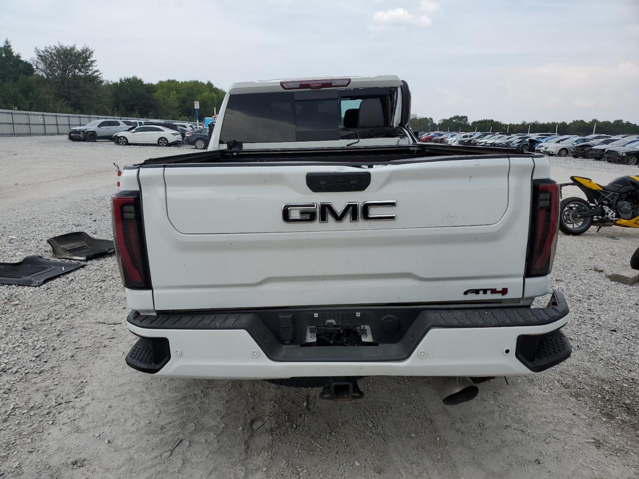 GMC SIERRA K2500 AT4