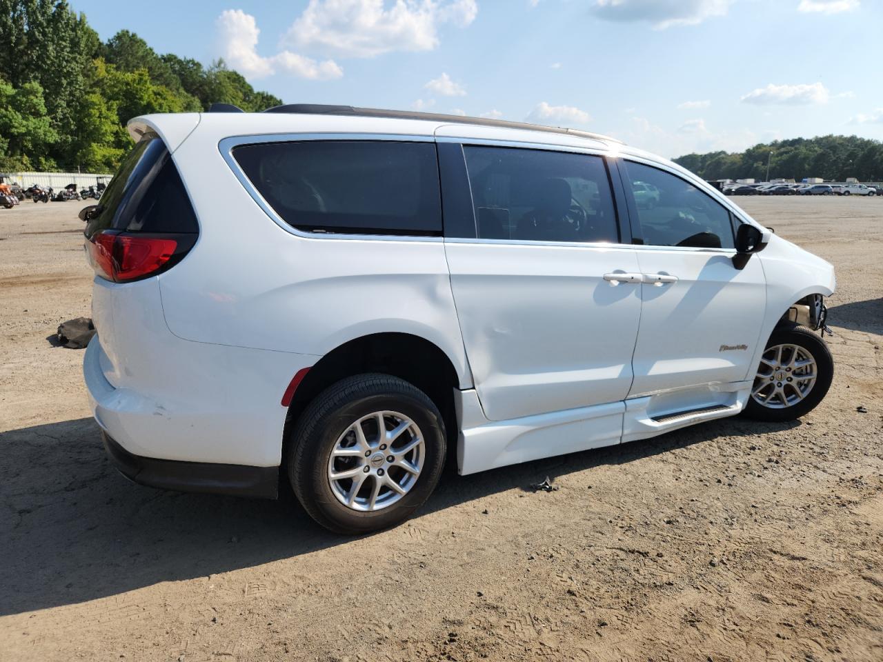 CHRYSLER VOYAGER LXI