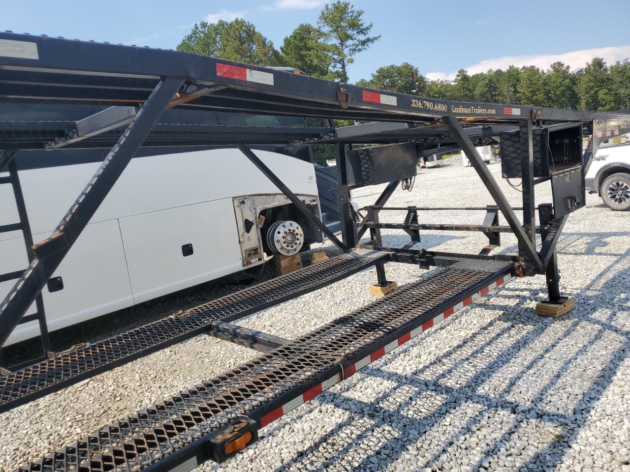 Lot #3261235962 2019 KAUFMAN 5CARHAULER