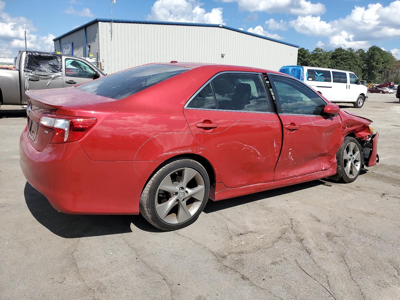 TOYOTA CAMRY SE