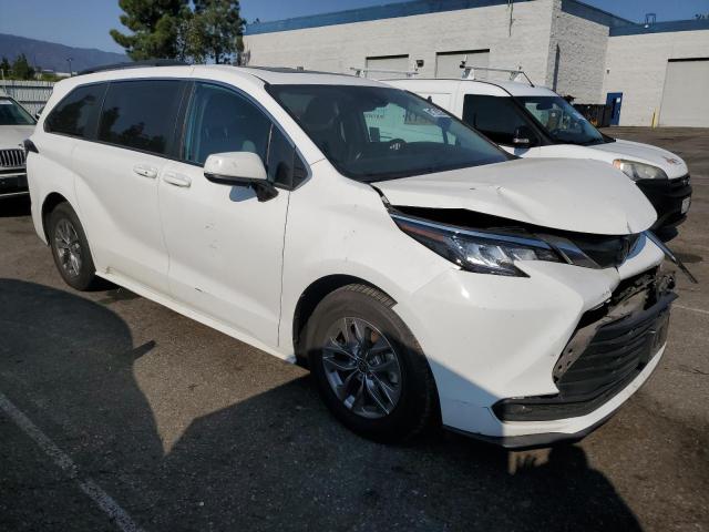 2023 TOYOTA SIENNA LE 5TDBRKECXPS149259