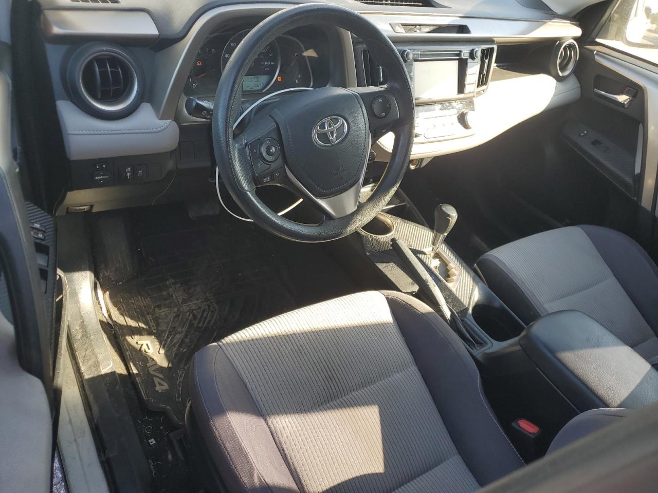 TOYOTA RAV4 XLE