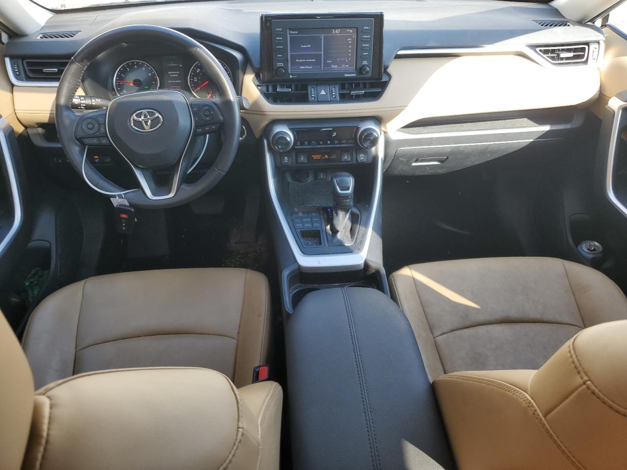 TOYOTA RAV4 XLE PREMIUM