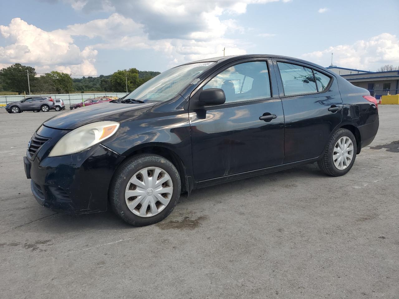 NISSAN VERSA S