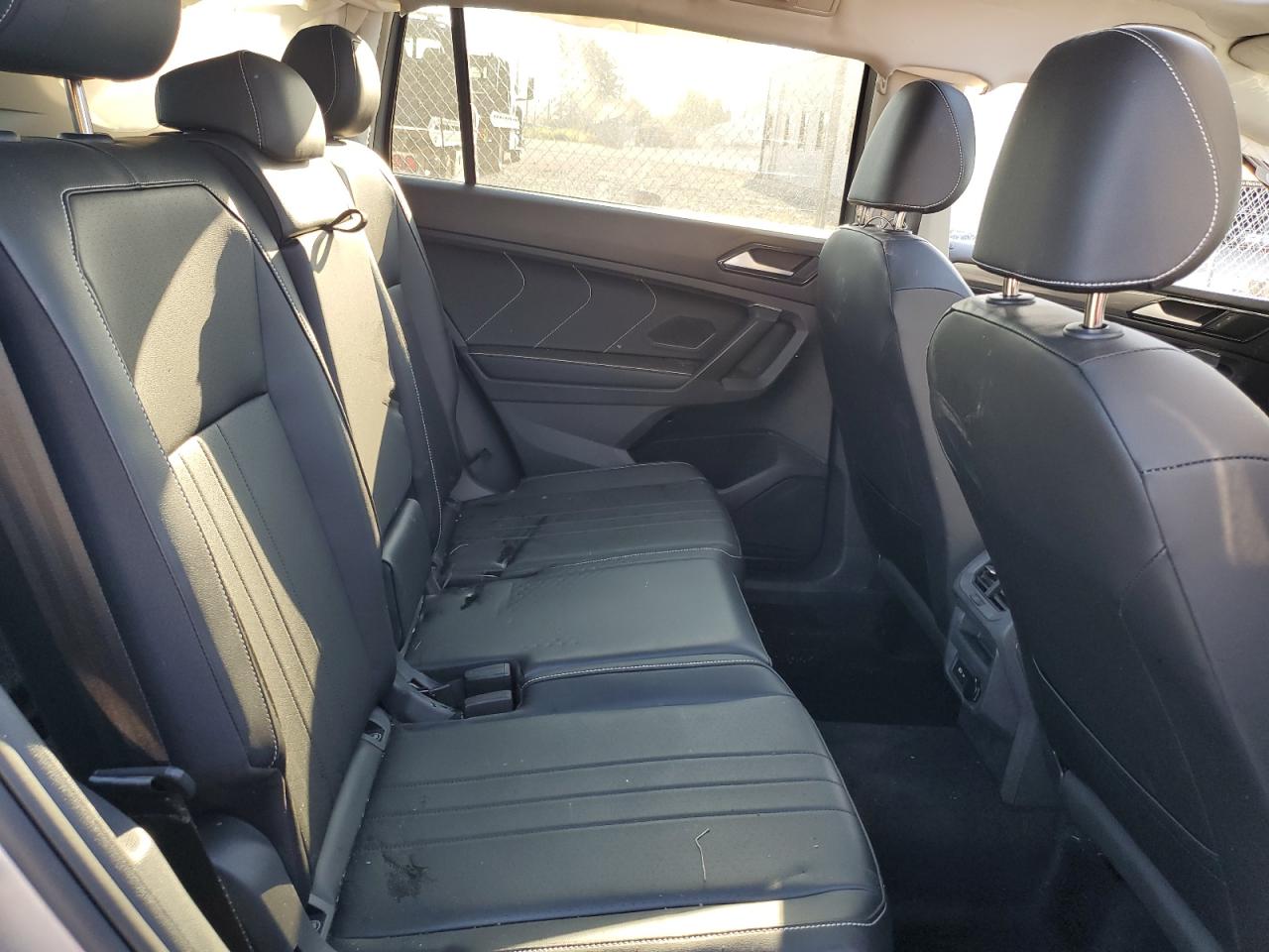 VOLKSWAGEN TIGUAN SE