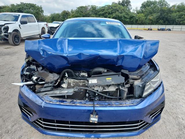 2017 VOLKSWAGEN PASSAT R-L 1VWDT7A39HC000869