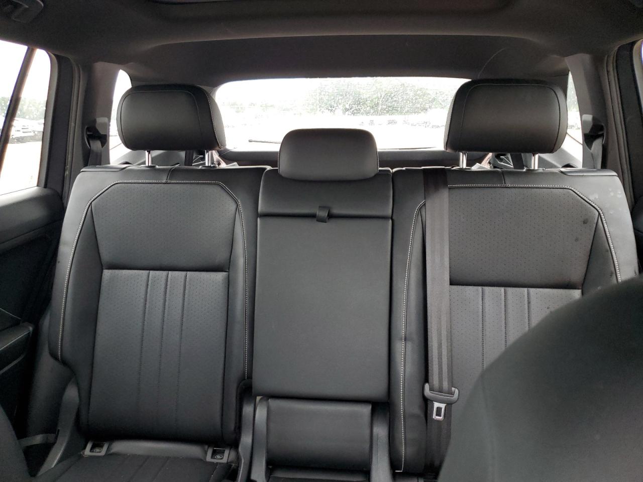 VOLKSWAGEN TIGUAN SE R-LINE BLACK