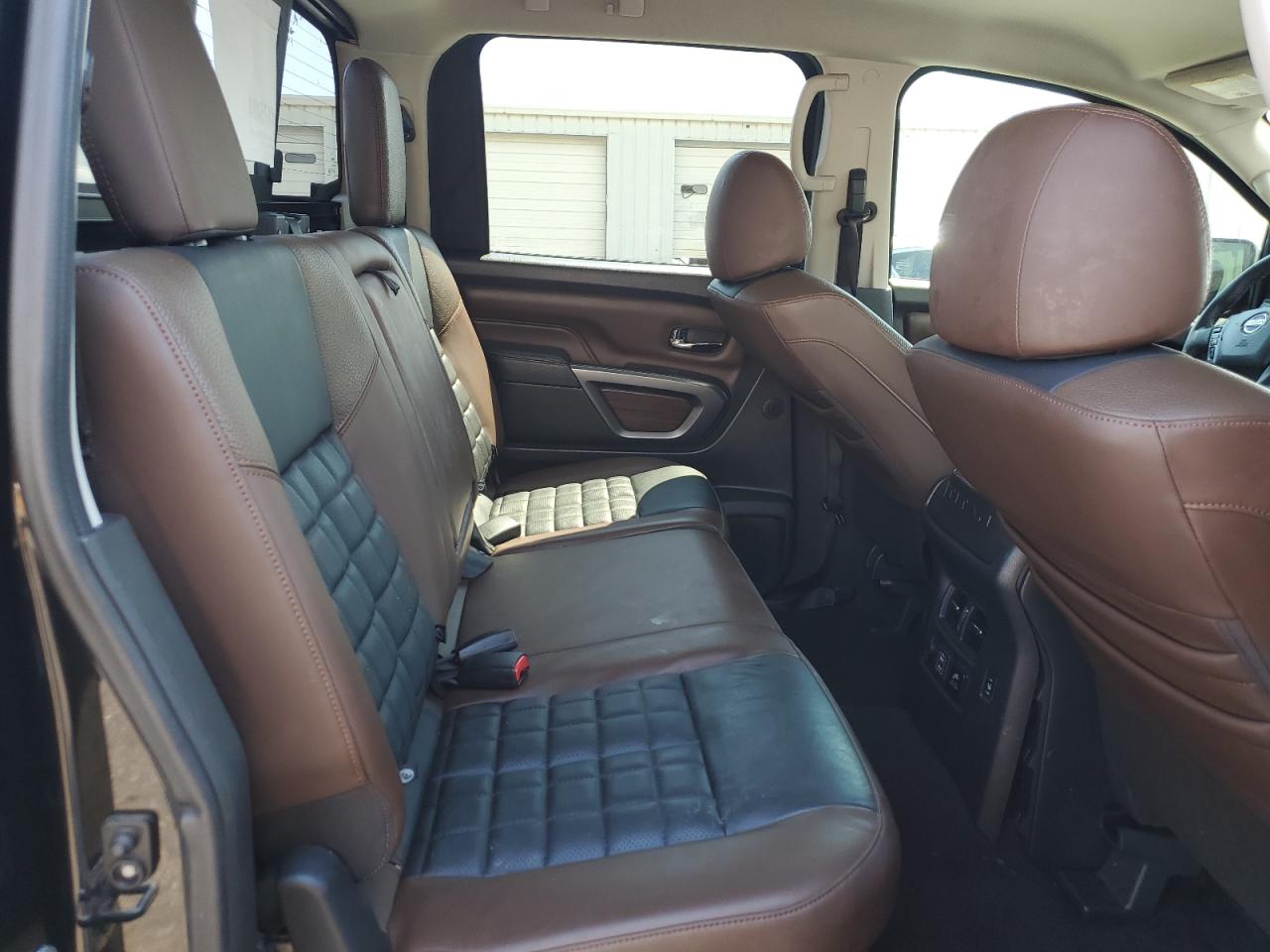 NISSAN TITAN PLATINUM RESERVE