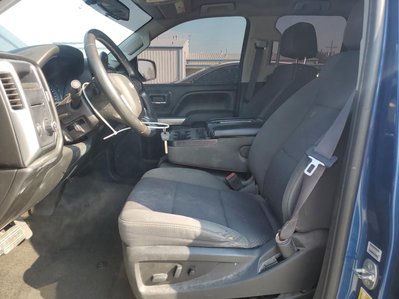 CHEVROLET SILVERADO C1500 LT