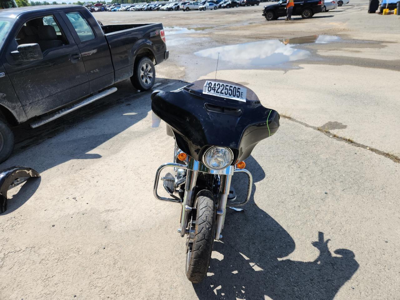 Lot #3279700940 2018 HARLEY-DAVIDSON FLHX STREE