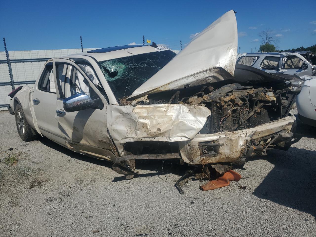 GMC SIERRA K1500 SLT