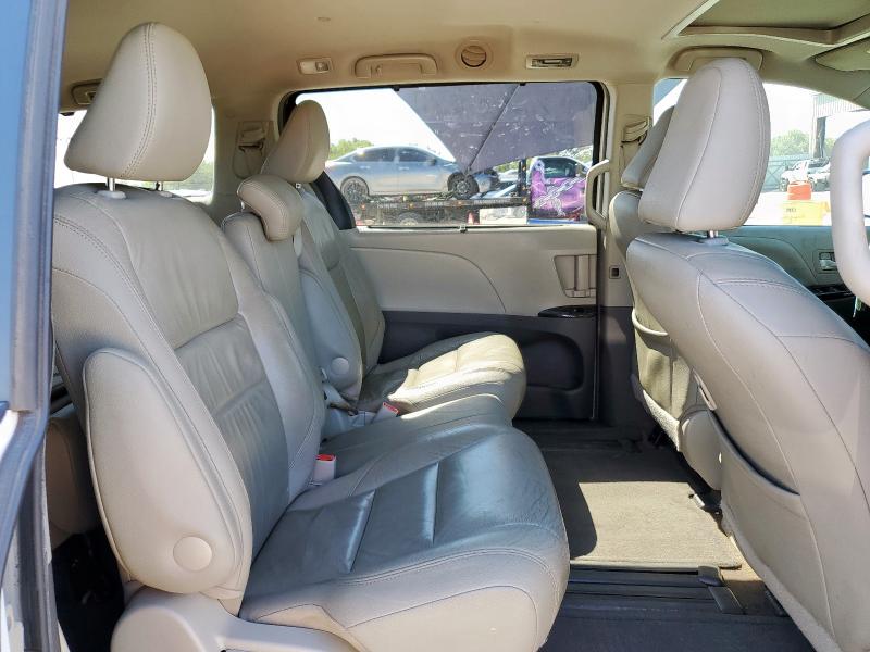 2017 TOYOTA SIENNA XLE 5TDYZ3DC4HS869434