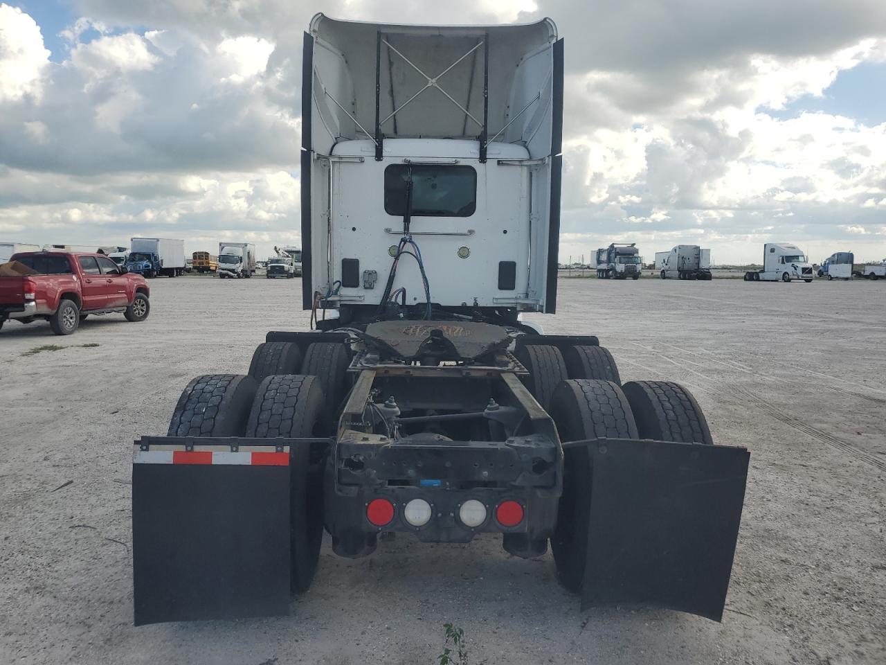 Lot #3263762123 2019 KENWORTH CONSTRUCTION T680