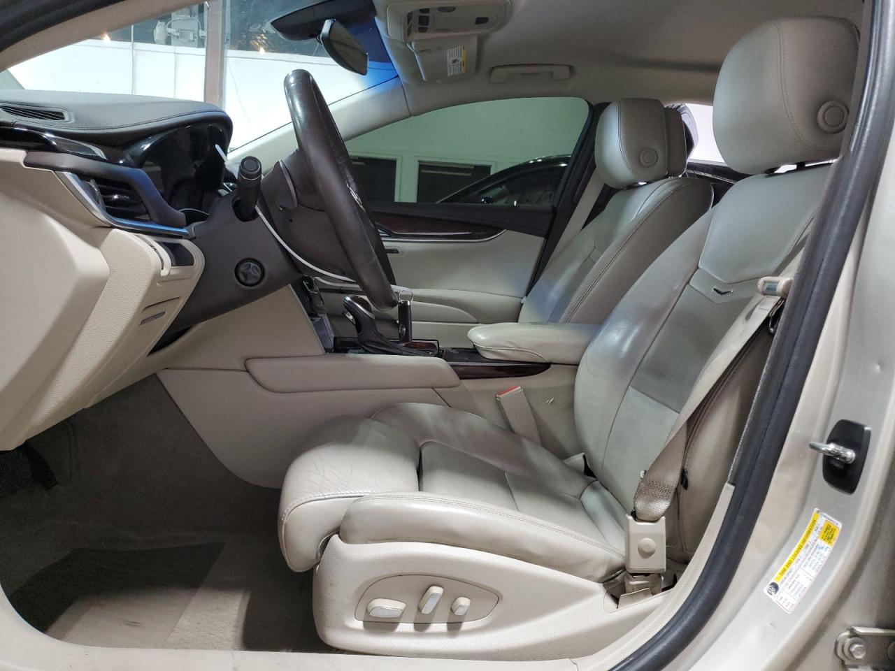 CADILLAC XTS LUXURY COLLECTION