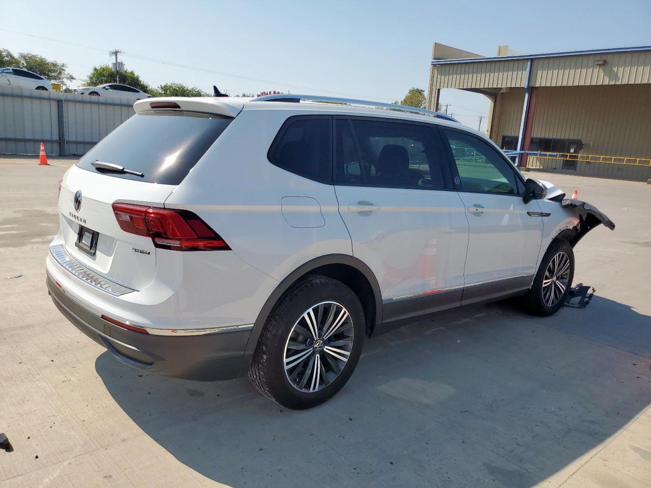 VOLKSWAGEN TIGUAN SE