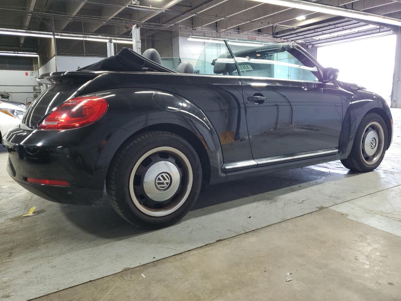 VOLKSWAGEN BEETLE