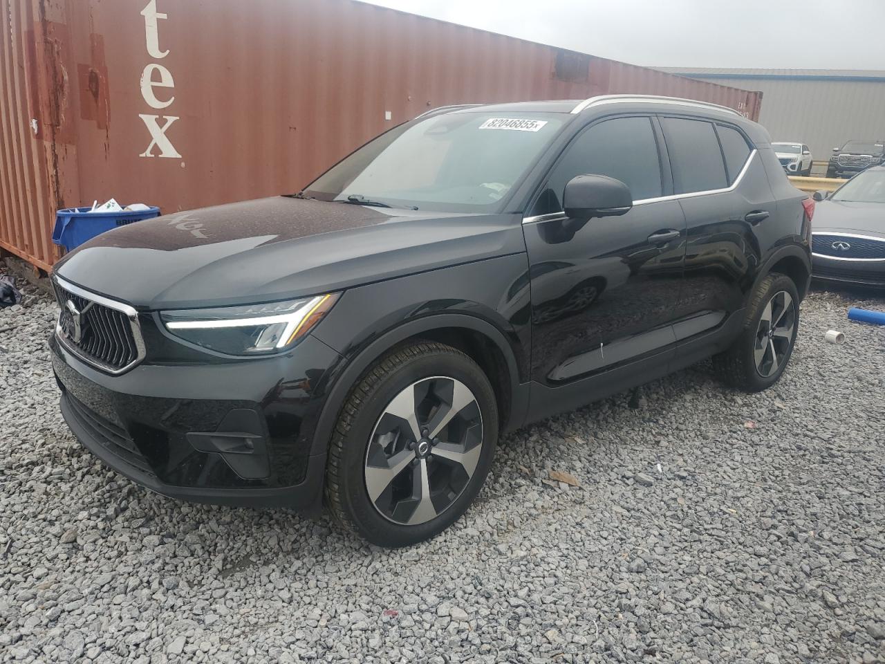 VOLVO XC40 PLUS