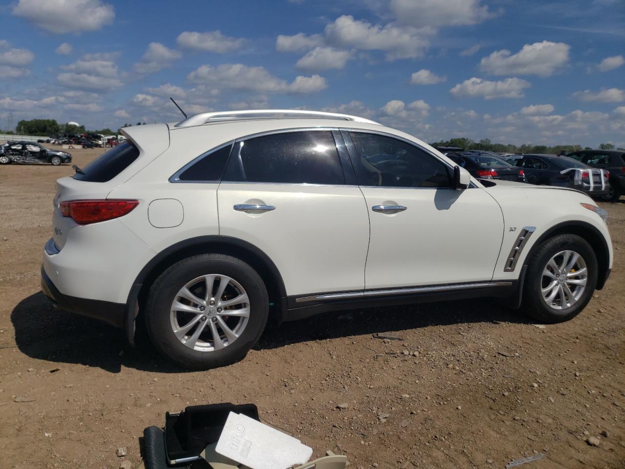 INFINITI QX70