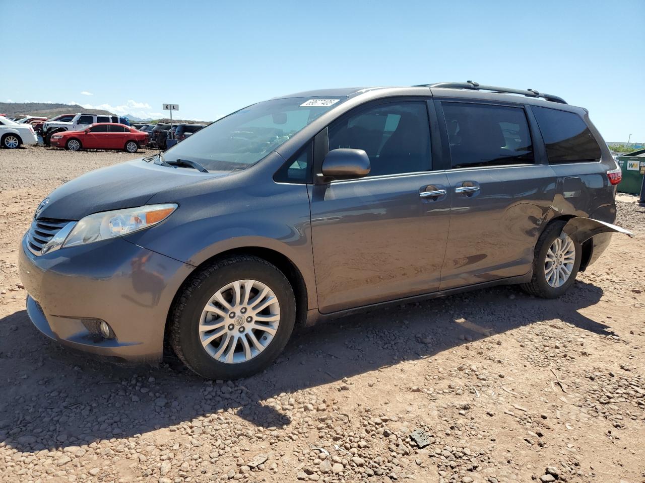 TOYOTA SIENNA XLE